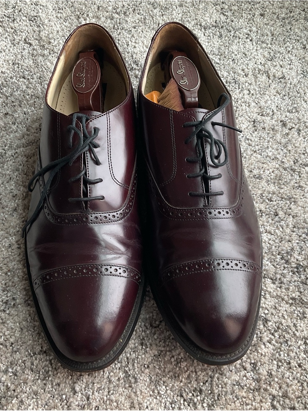 Bostonian Men’s Burgundy Cap-Toe Derby Shoes